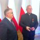 Ksiądz Piotr Śliwka z odznaczeniem