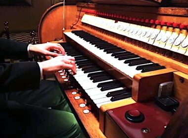 Muzyka przybliża do sacrum