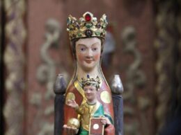 Tysiącletnia cudowna figurka Maryi