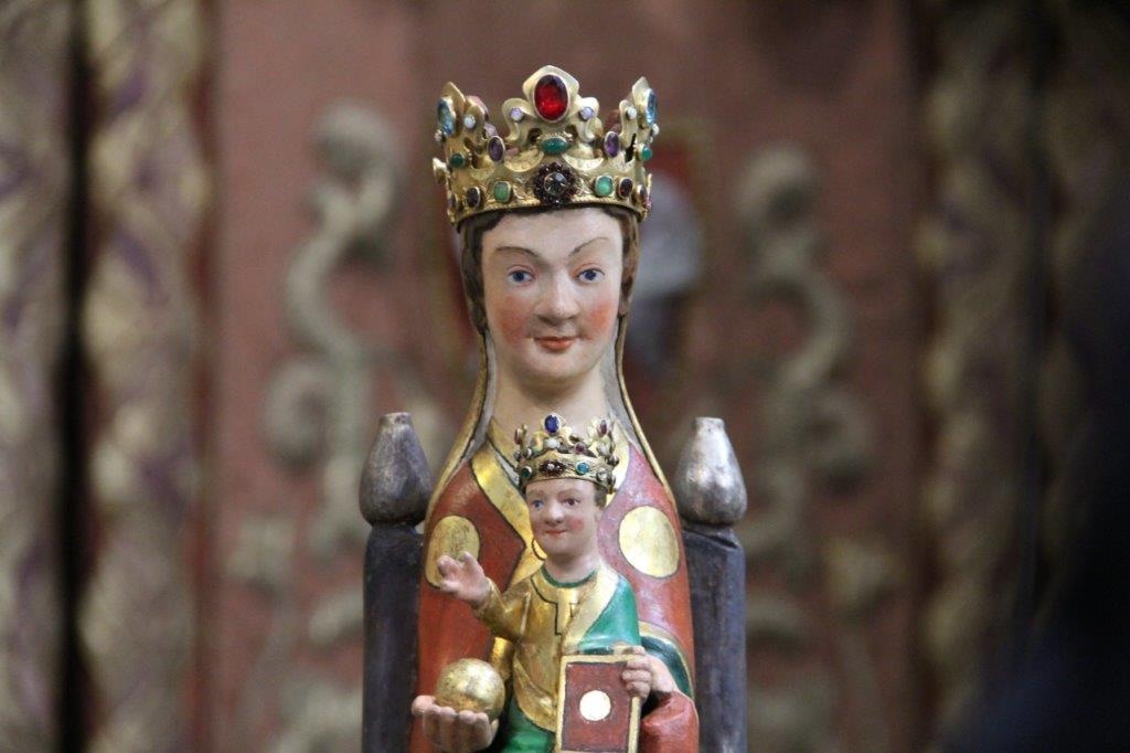 Tysiącletnia cudowna figurka Maryi