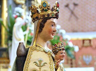 Pielgrzymka kobiet do Matki