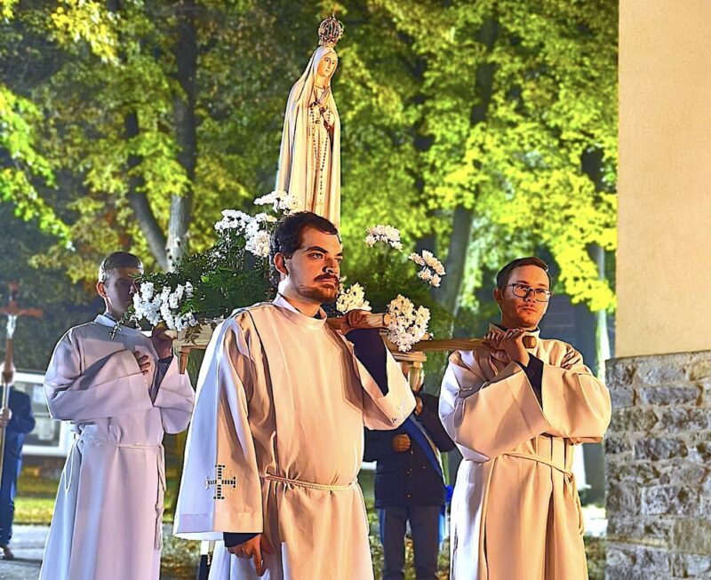 Nabożeństwa fatimskie w naszych
