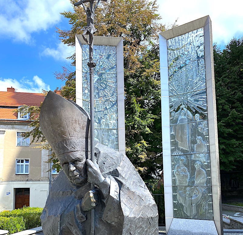 Święty Jan Paweł II jest