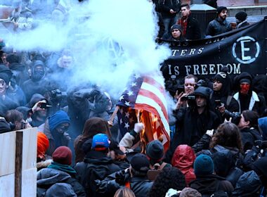 Ten film nie jest mile