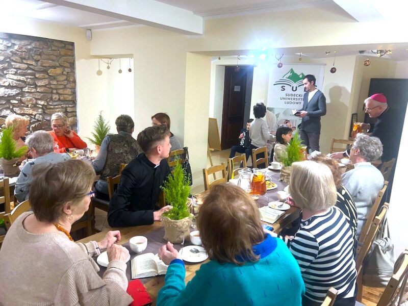 Sudecki Uniwersytet Ludowy kolędował