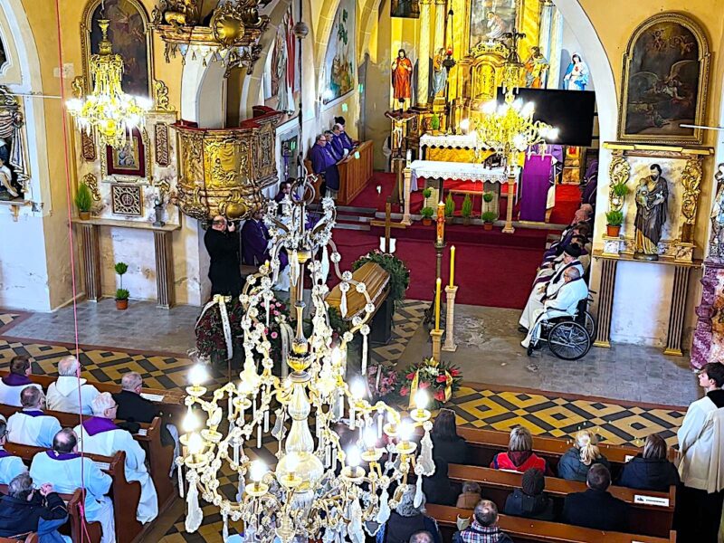 Biskup Adam Bałabuch pożegnał