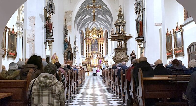 Msza święta w centrum