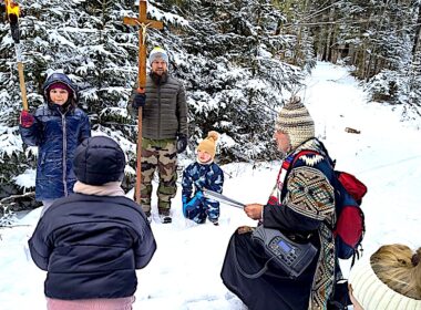 Za Krzyżem Chrystusa ulicami