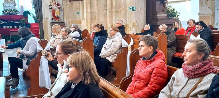 Katecheci na misyjnej drodze