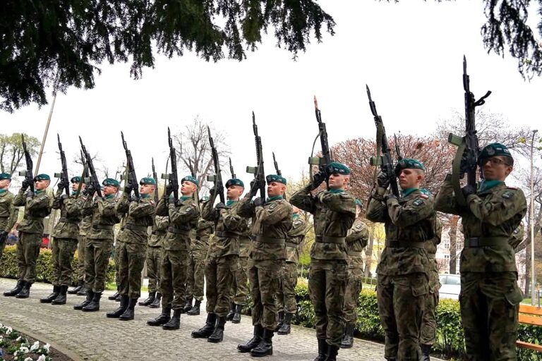 Trwa pamięć o ofiarach Zbrodni