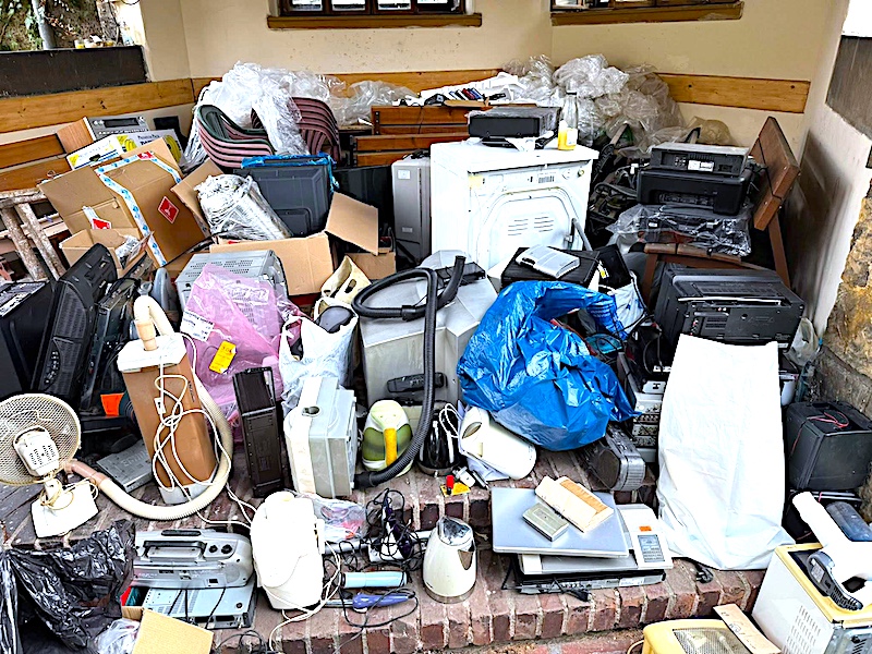 Zbierają zużyty sprzęt