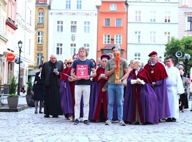 Ks. Krzysztof Ora Te ulice z ich gwarem