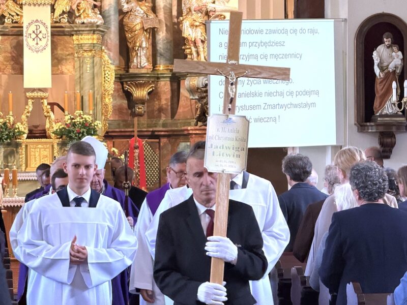 Pamiętaj szukasz Boga