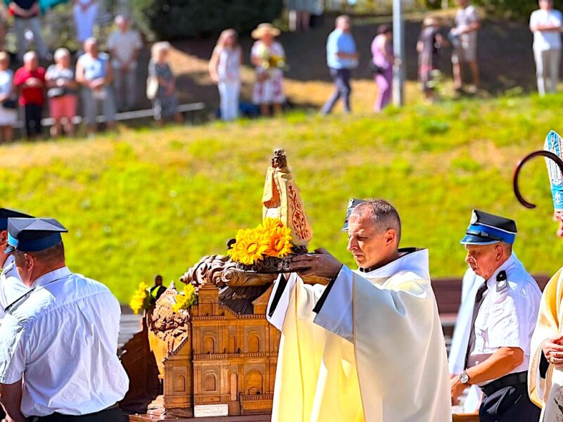 46 lat temu był w